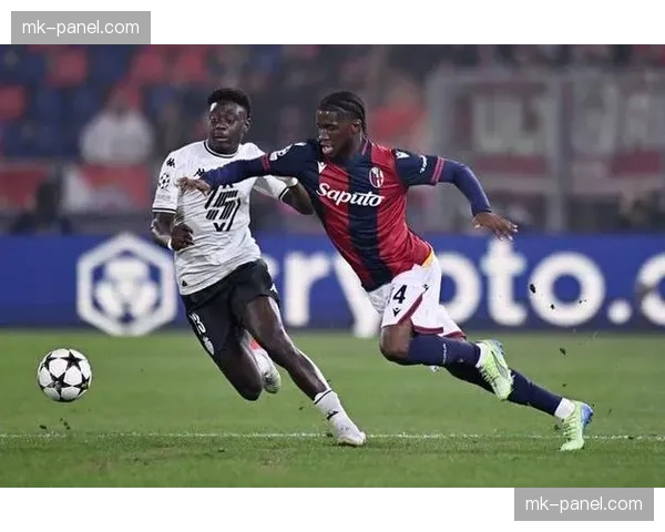 官方：摩纳哥与年轻后卫马加萨续约至2030年